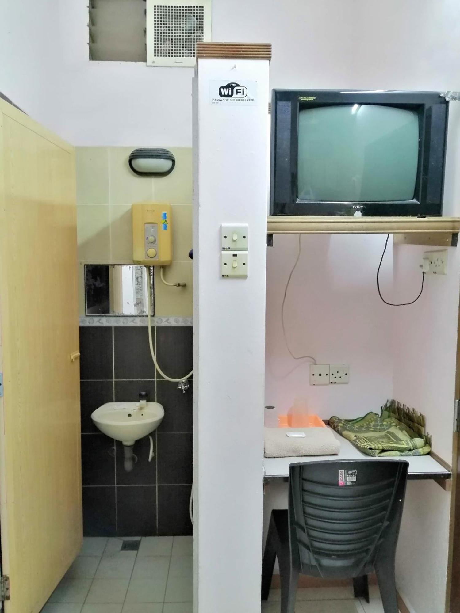 New Budget Inn Hotel Chukai Dış mekan fotoğraf