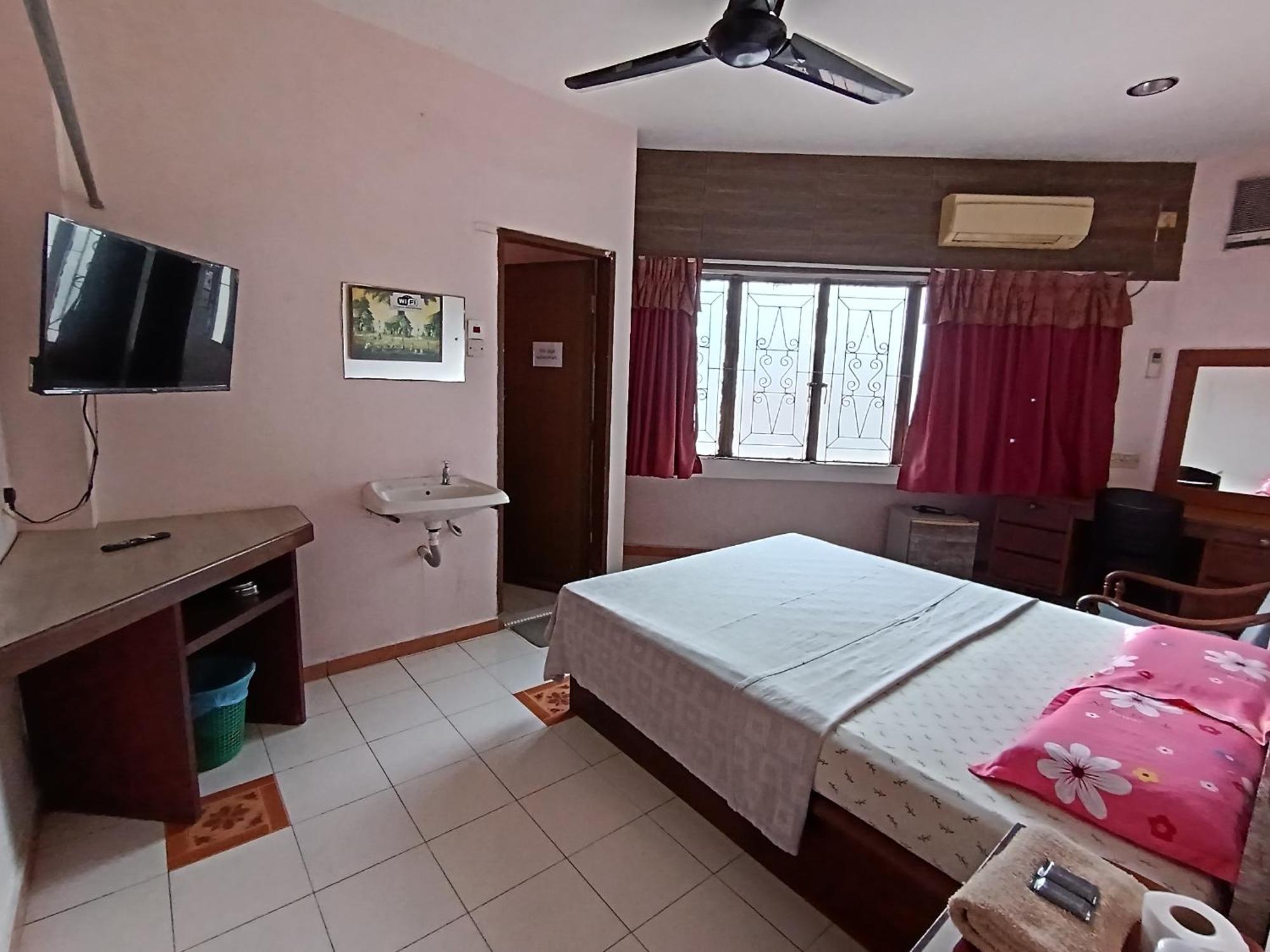 New Budget Inn Hotel Chukai Dış mekan fotoğraf
